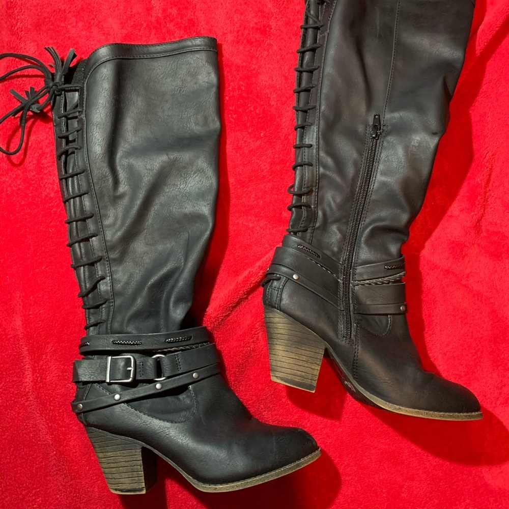 SLOUCHY LAYERED STRAP BOOTS